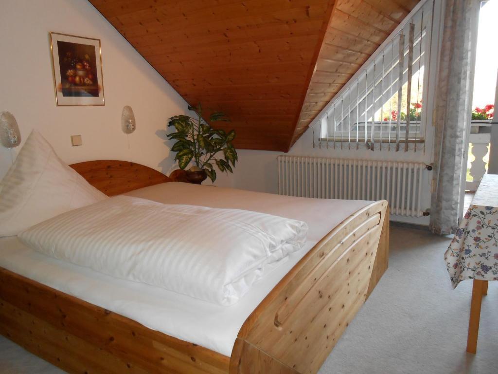 Landgasthof Schutzen Otel Tengen Oda fotoğraf