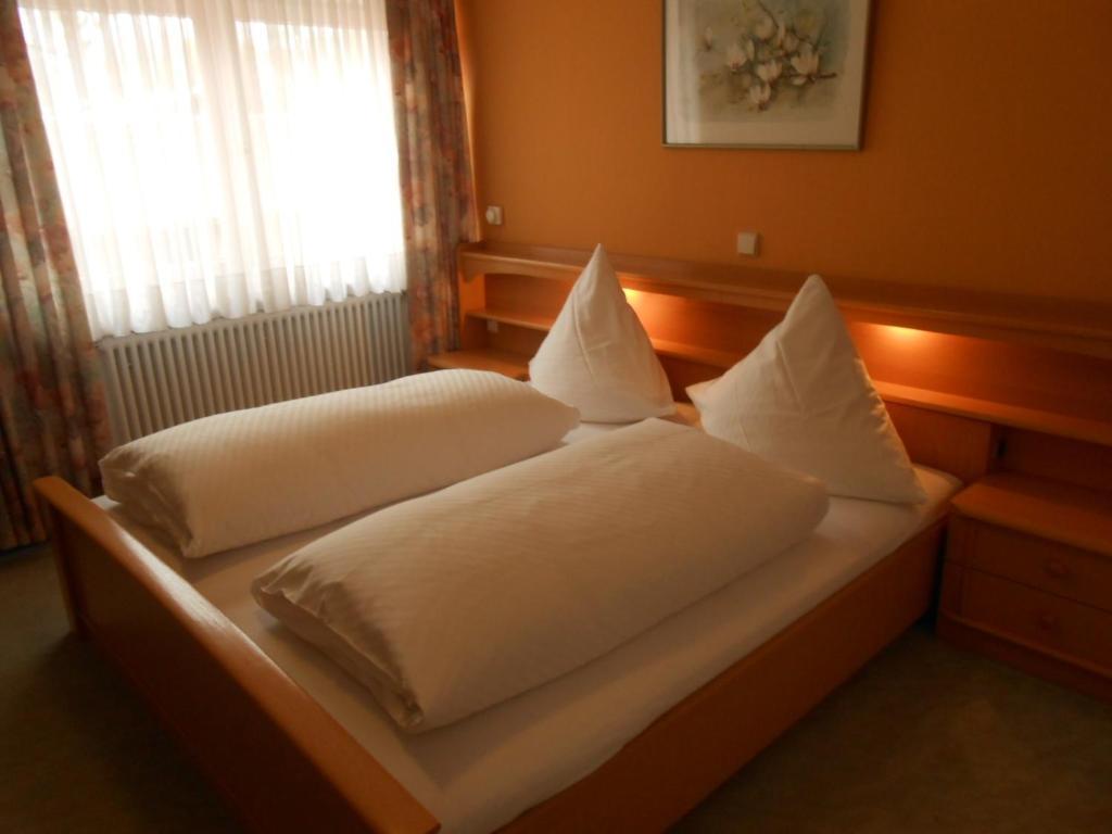 Landgasthof Schutzen Otel Tengen Oda fotoğraf